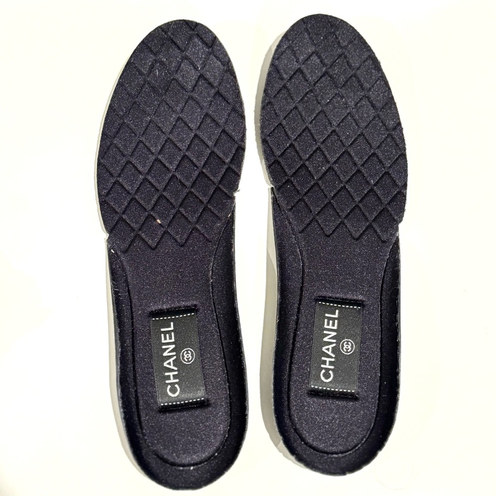 CHANEL White High-Top Sneakers - Picture 10 of 15